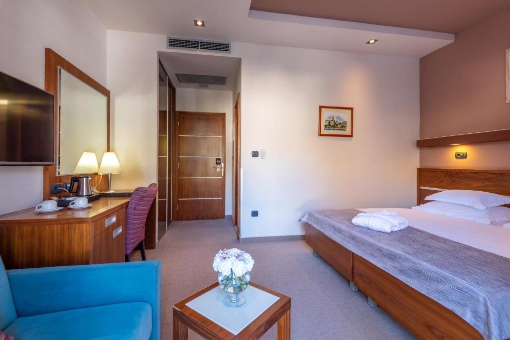 Croatia adventure trips accommodation